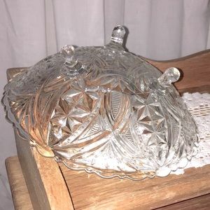 Anchor hocking Tri footed bowl.